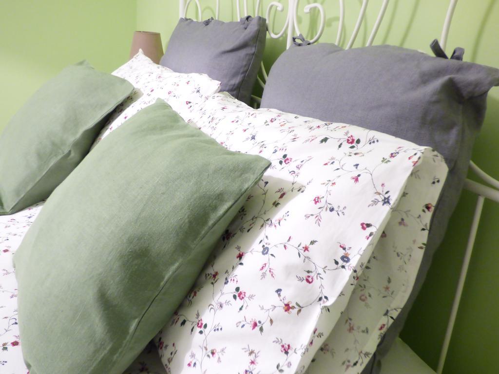 Giravento Bed & Breakfast Borgo San Dalmazzo Bagian luar foto