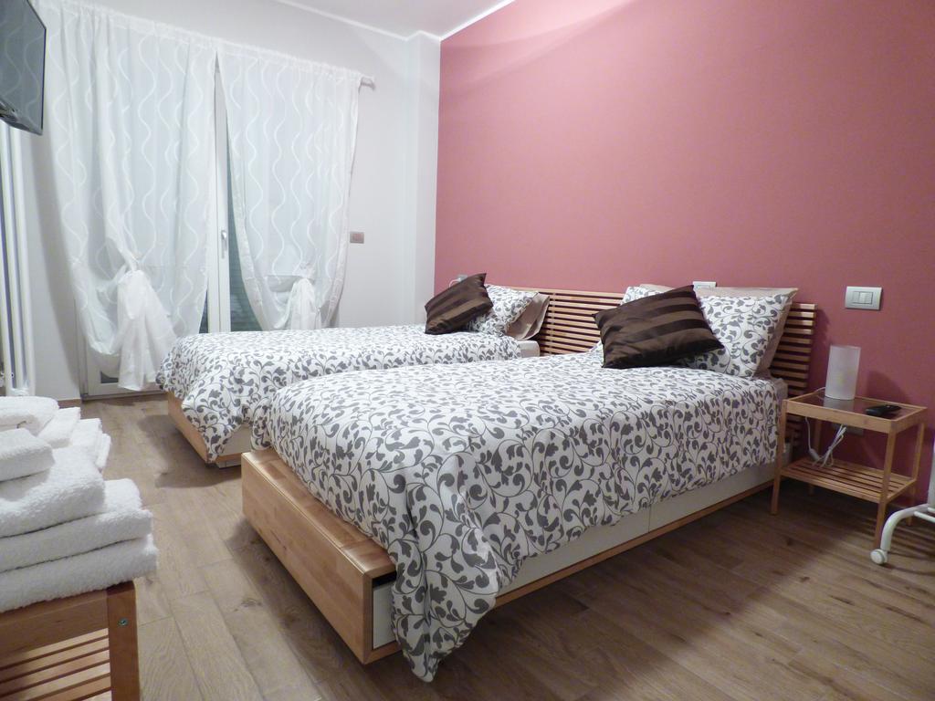 Giravento Bed & Breakfast Borgo San Dalmazzo Bagian luar foto